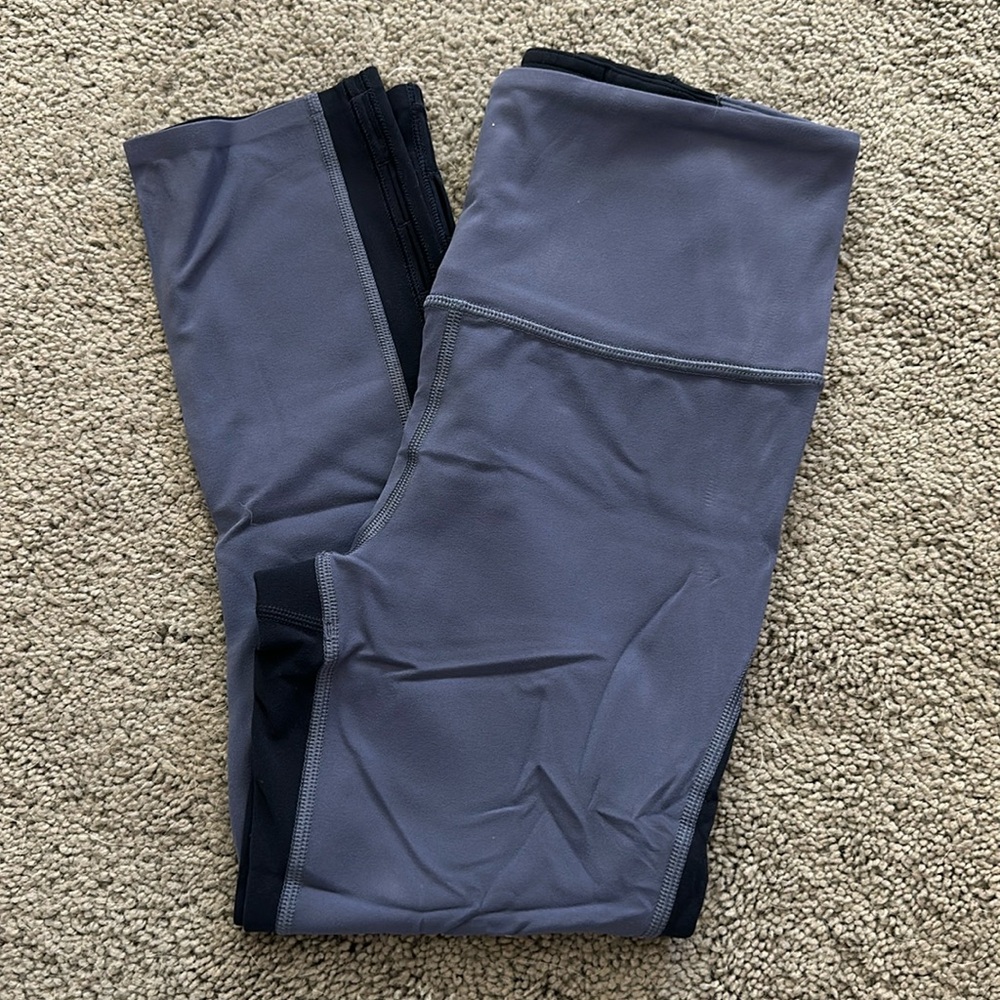 Athleta Horizon Scallop Capri